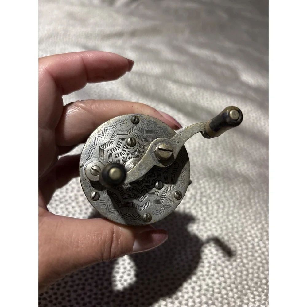 Vintage Wards Precision Model 40 Engraved Baitcasting Reel